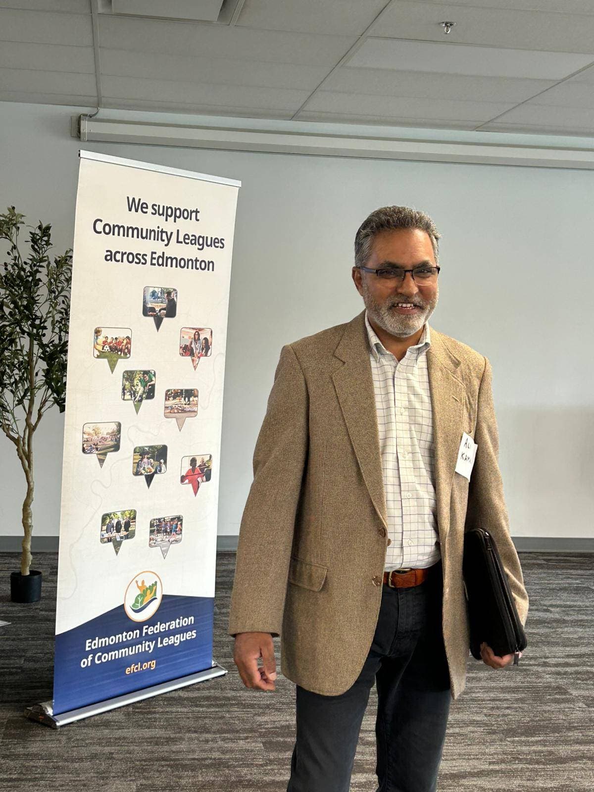 Ali at the Edmonton Federation of Community Leagues Meet the Candidates event